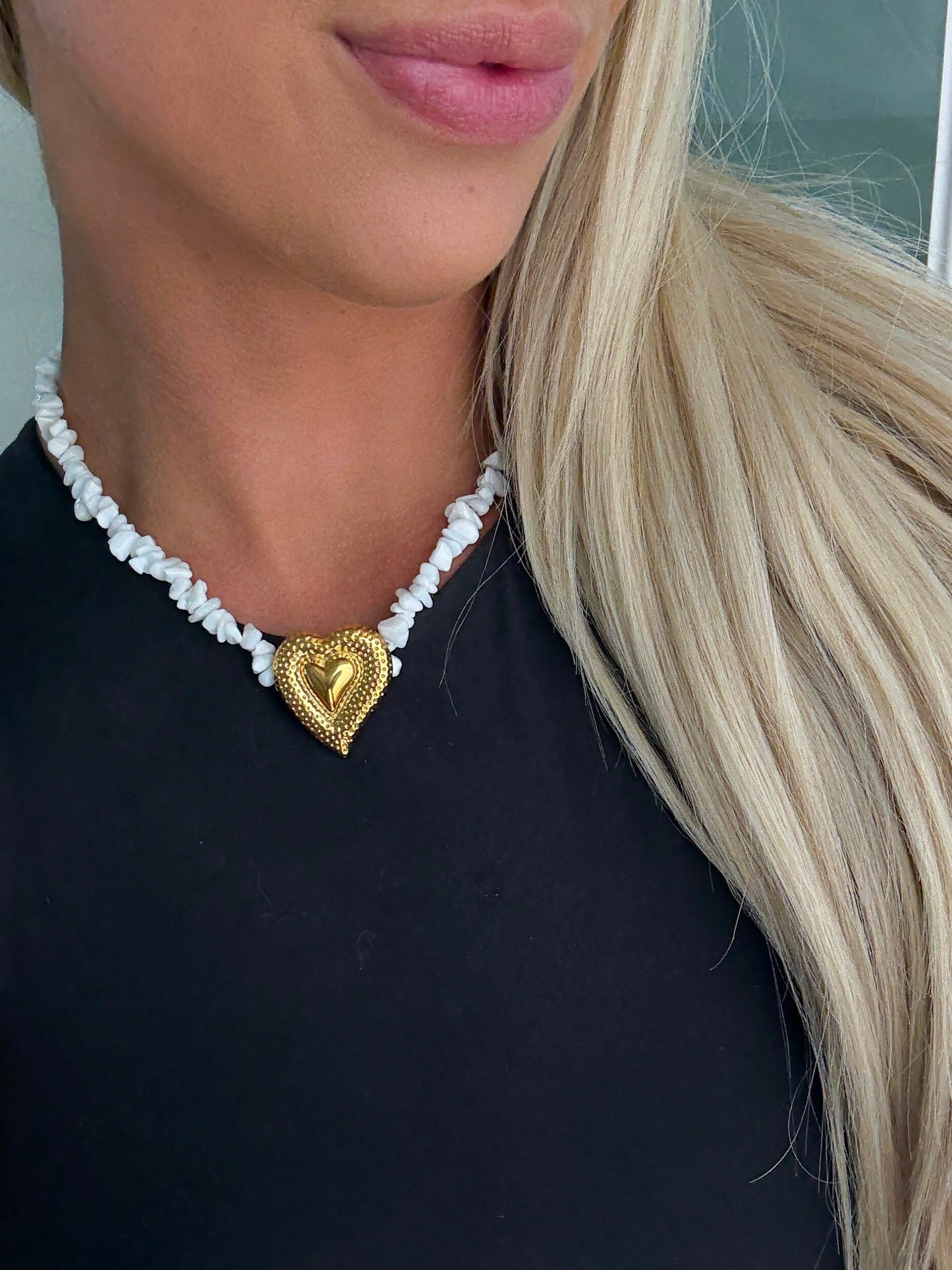 BLAKELY NECKLACE