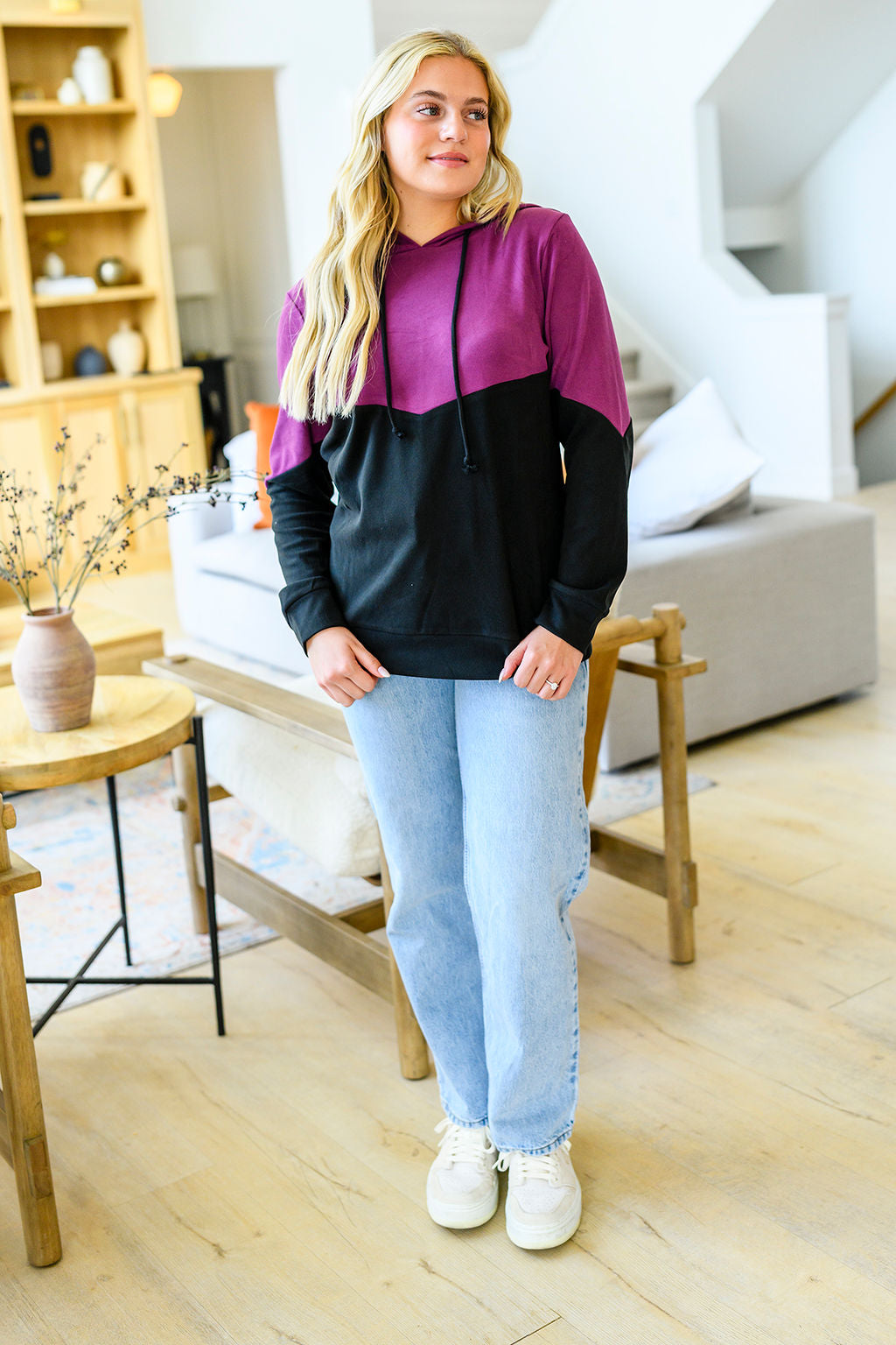 Light Weight  Solid Tara Block Pullover