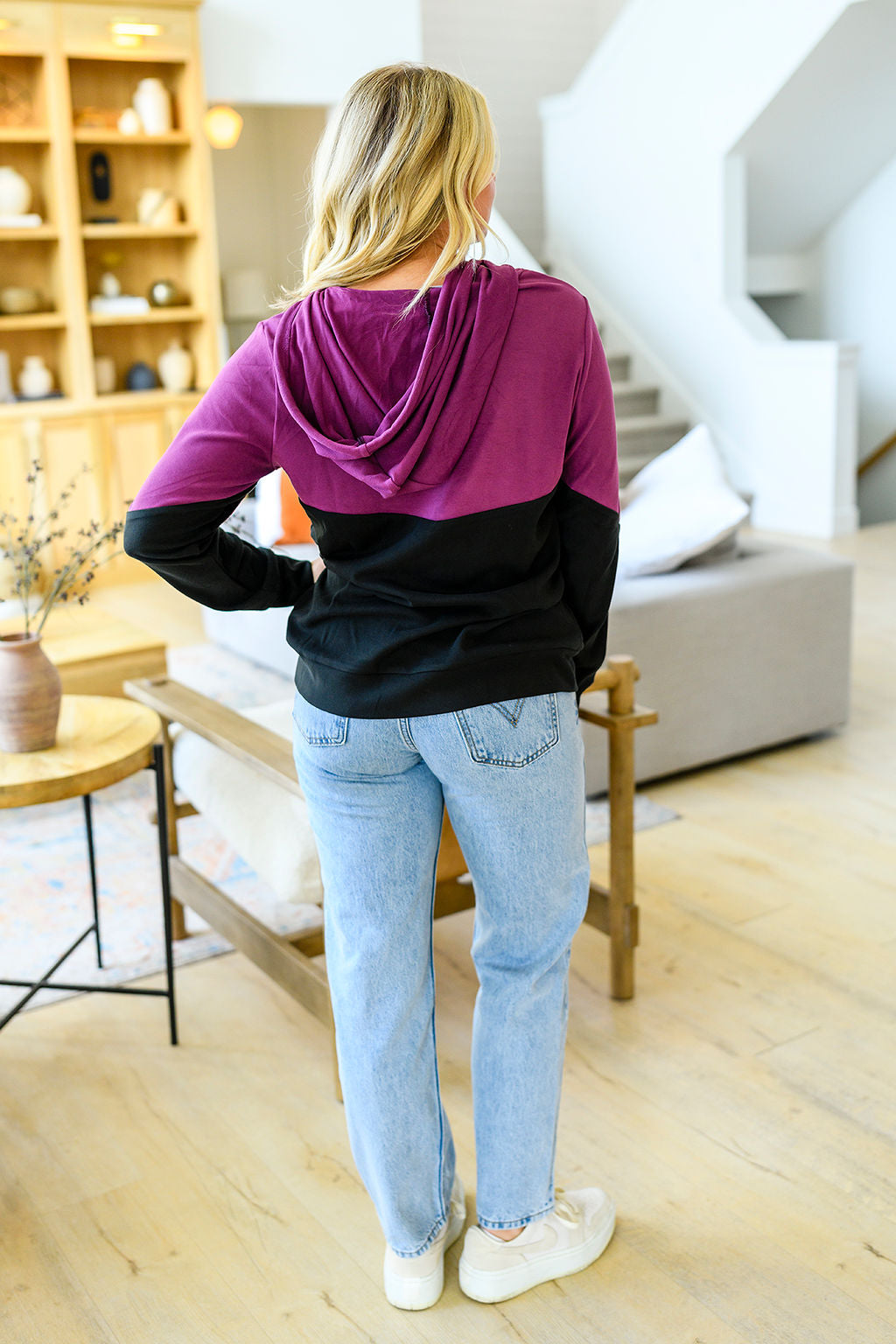 Light Weight  Solid Tara Block Pullover