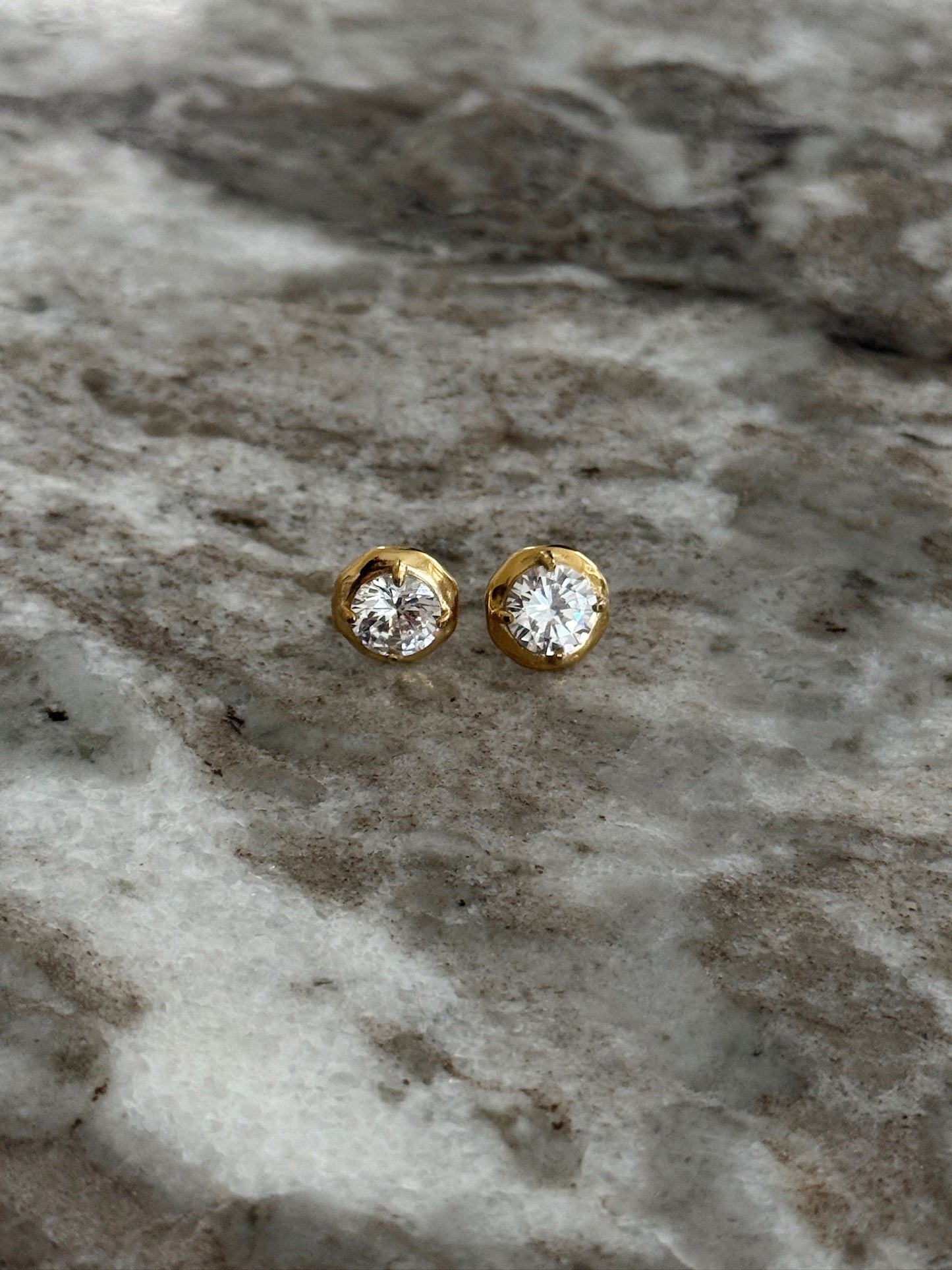 OLIVE EARRINGS