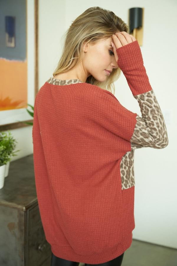 Super soft, brushed waffle knit RUST and LEOPARD pullover with THUMBHOLES